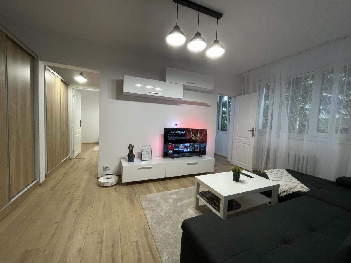 Rsa Apartment - Comfort Near City Centre Bucarest Esterno foto